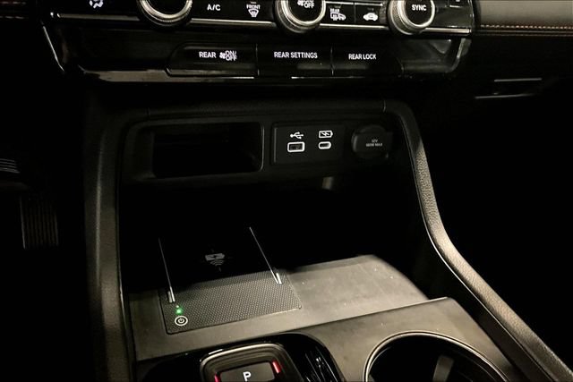 Certified 2023 Honda Pilot TrailSport image 16