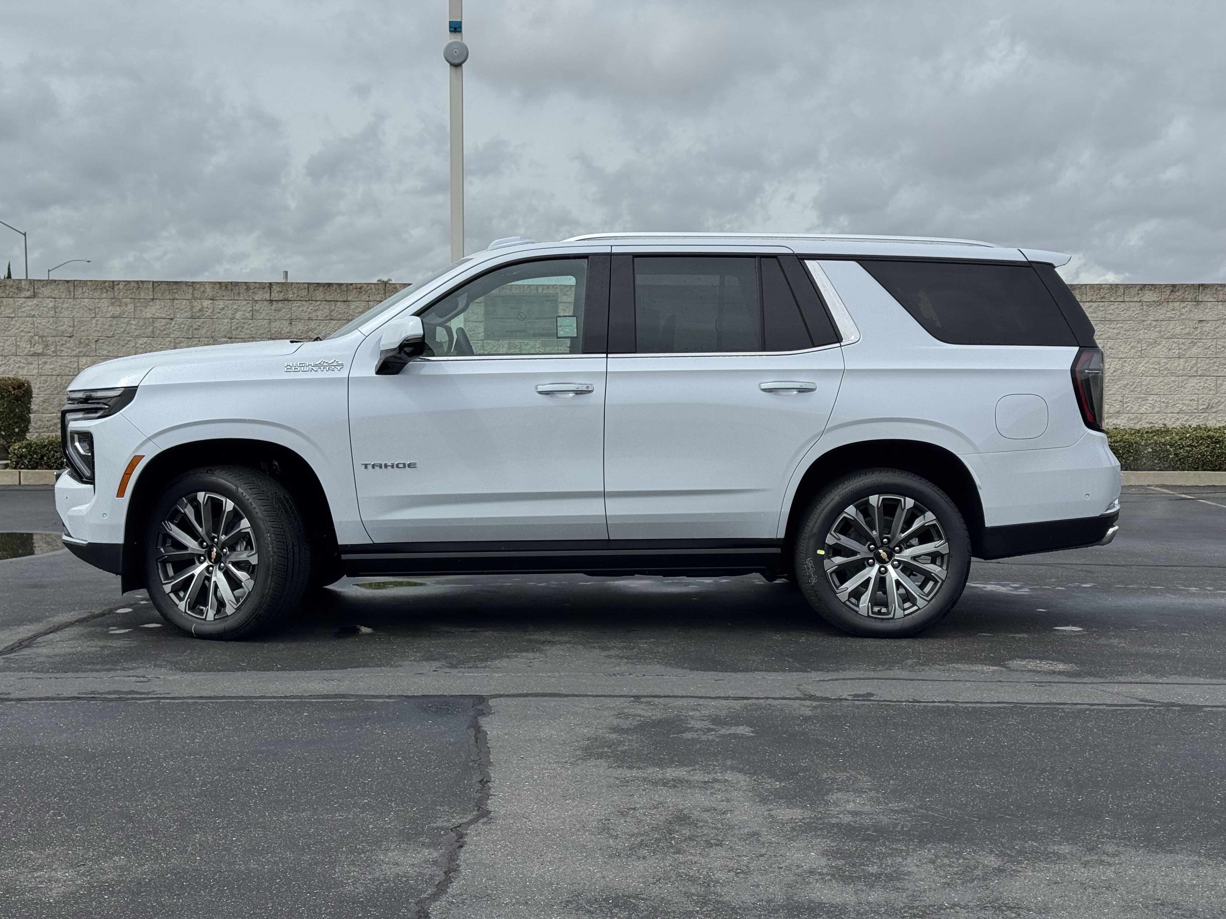 New 2026 Chevrolet Tahoe High Country AWD/4WD image 4