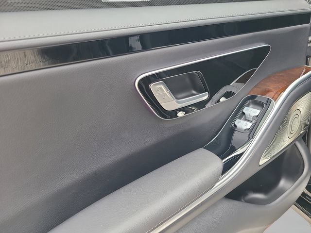 Used 2025 Mercedes-Benz S 500 4MATIC image 13