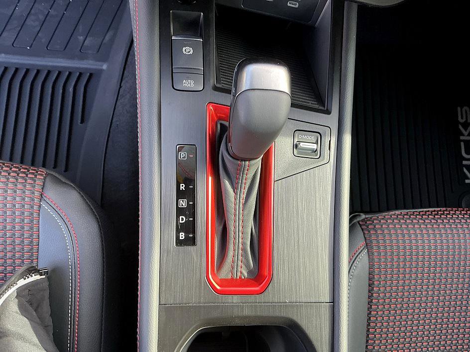 New 2026 Nissan Kicks SR image 20