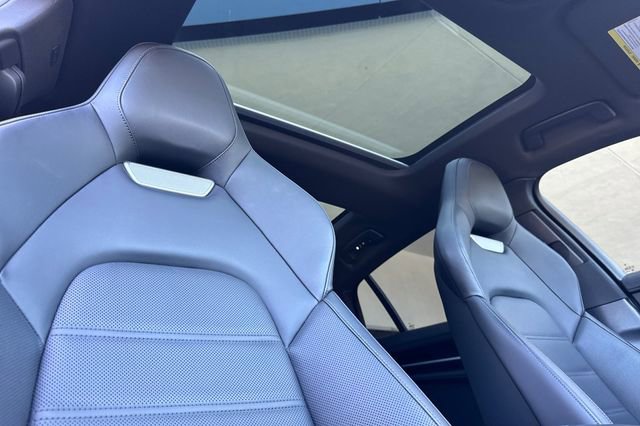 Used 2024 Porsche Panamera RWD image 20