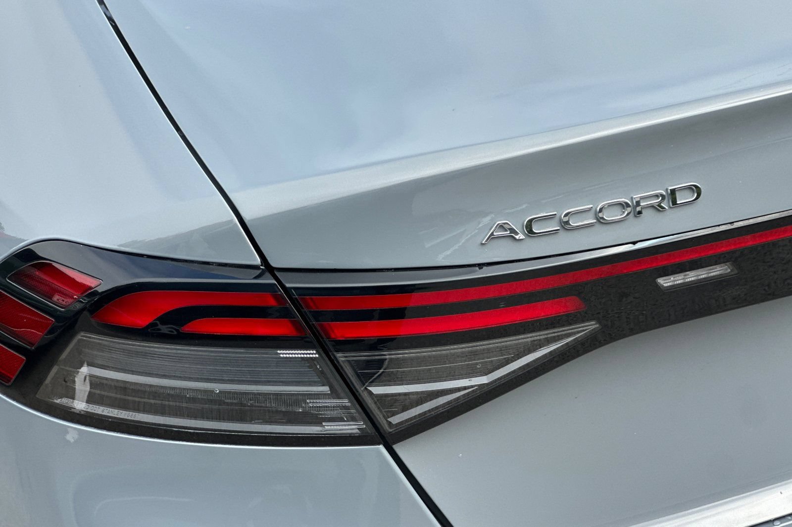 Used 2025 Honda Accord Sport image 32