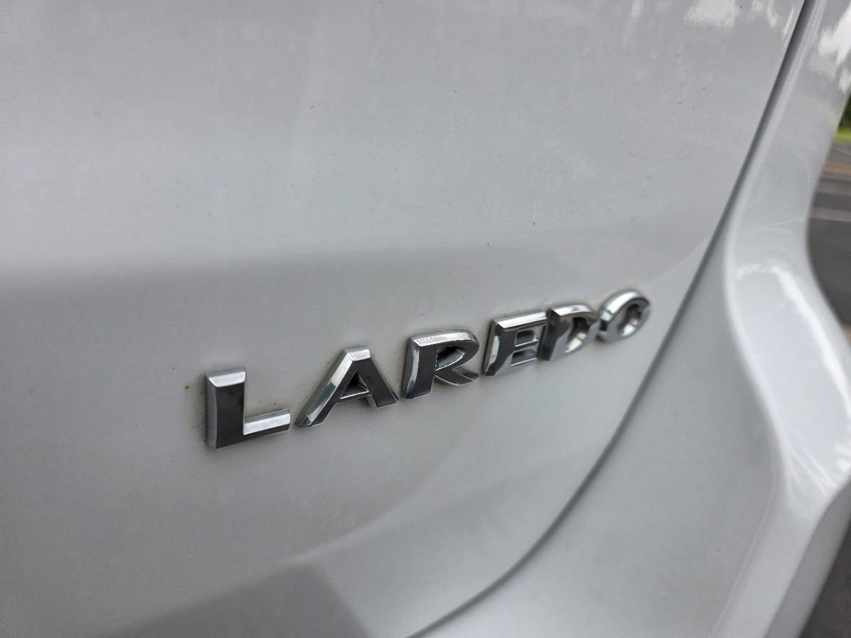 Used 2020 Jeep Grand Cherokee Laredo image 7