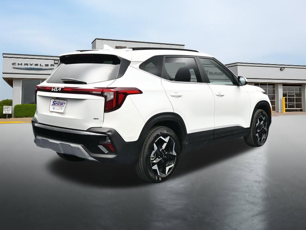 Used 2025 Kia Seltos EX AWD/4WD image 5