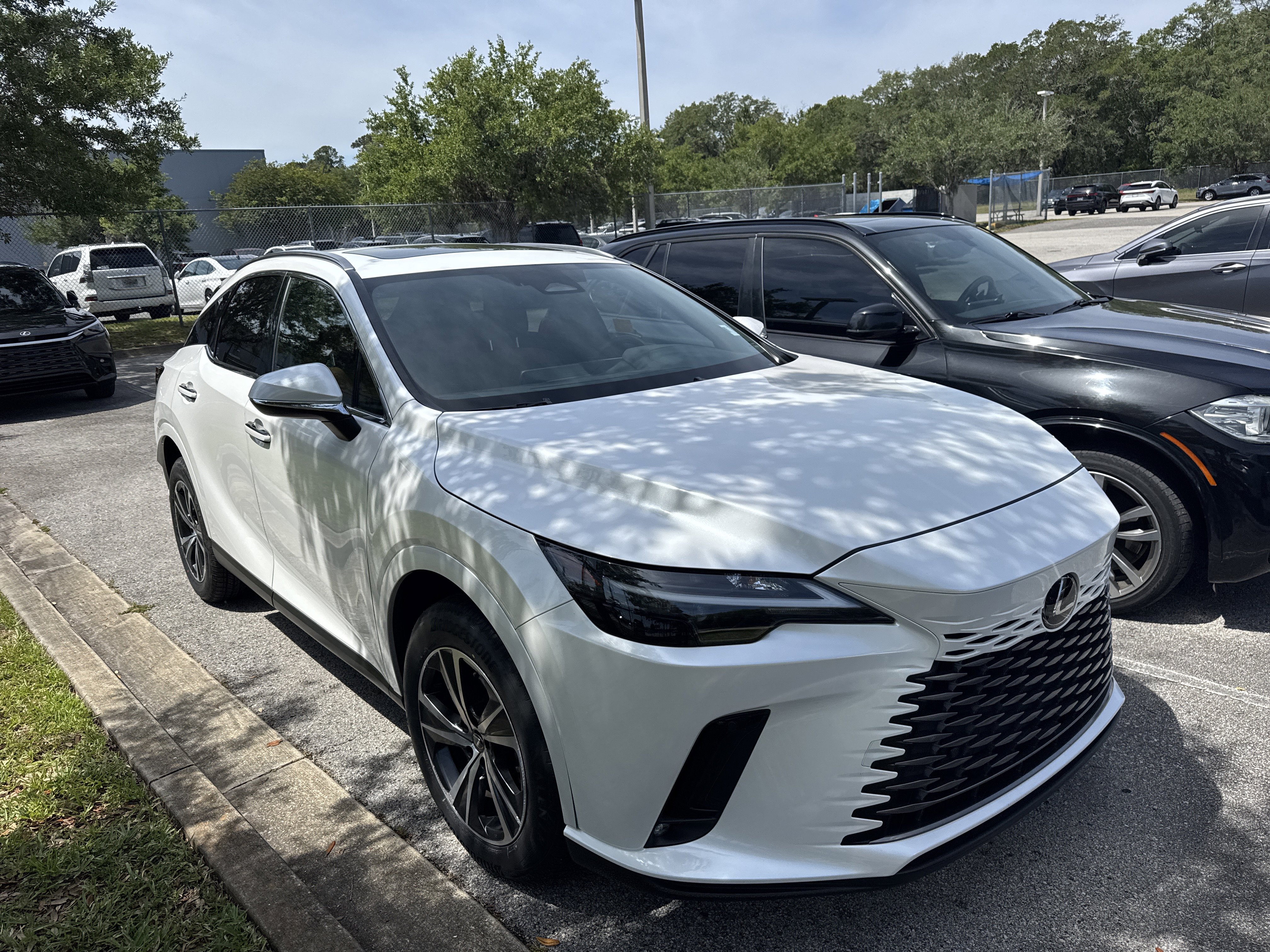 Used 2023 Lexus RX 350 Premium w/ Accessory Package (Z1) FWD image 2