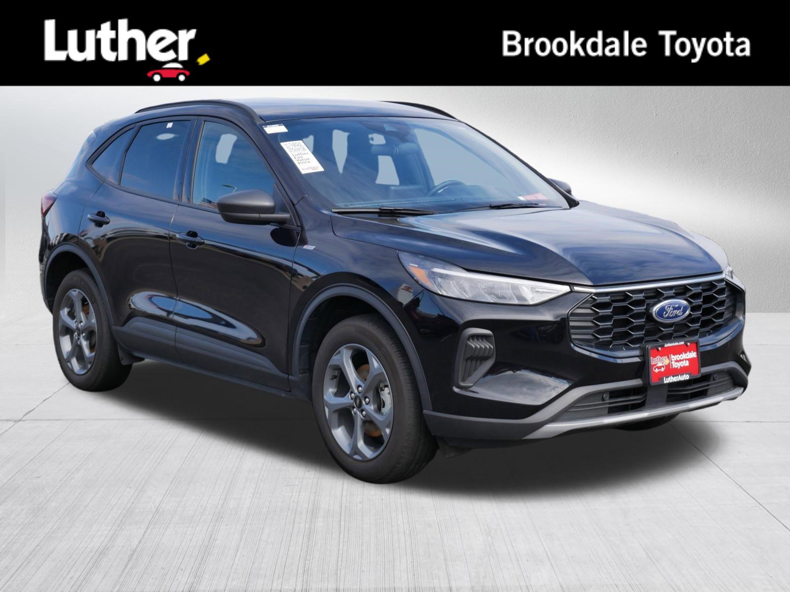 Used 2025 Ford Escape ST-Line AWD/4WD image 1