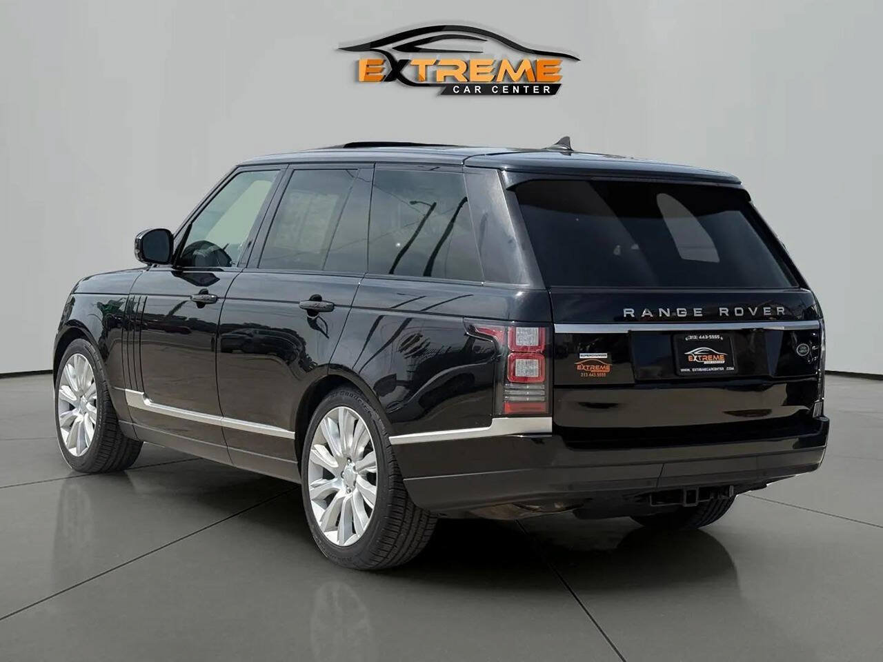 Used 2016 Land Rover Range Rover Supercharged AWD/4WD image 4
