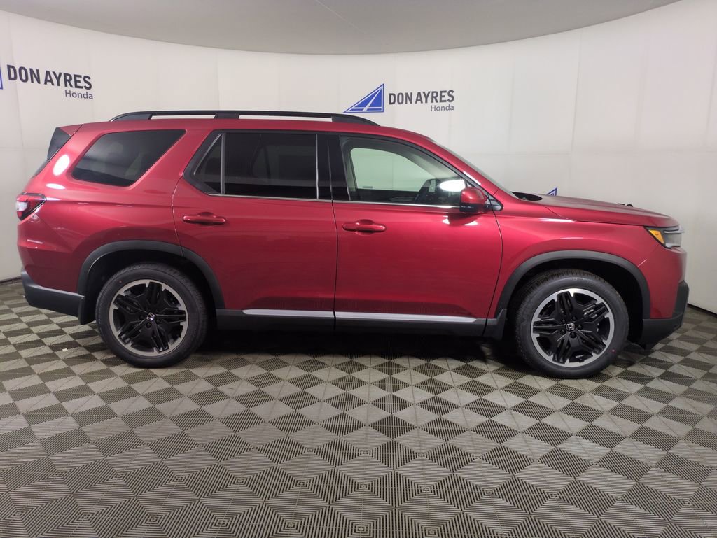 New 2026 Honda Pilot Touring image 6