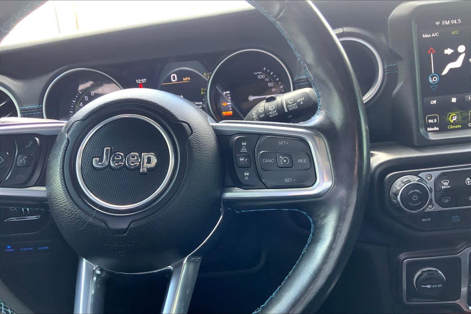 Used 2021 Jeep Wrangler Unlimited Rubicon 4xe w/ Cold Weather Group AWD/4WD image 25