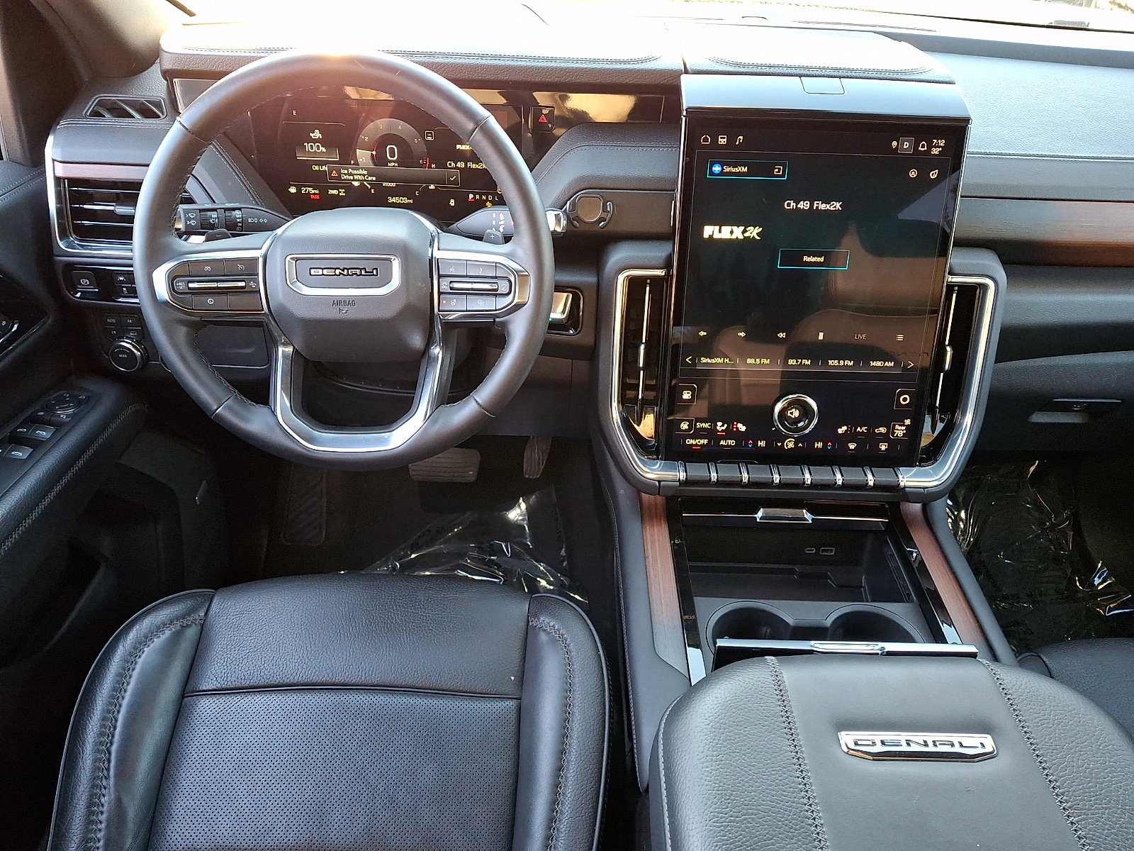 Certified 2025 GMC Yukon Denali image 12