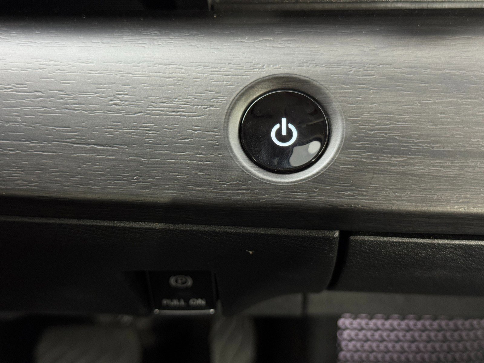 Used 2024 Nissan Ariya FWD image 21