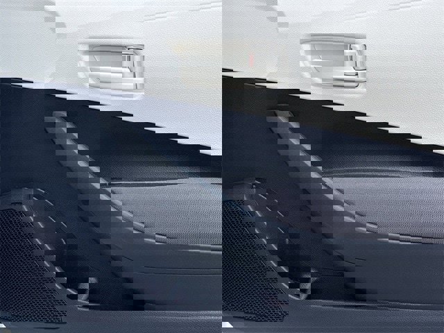 Used 2022 Toyota Corolla LE image 25