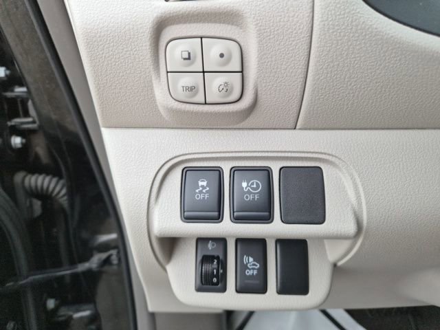 Used 2011 Nissan Leaf SL image 18