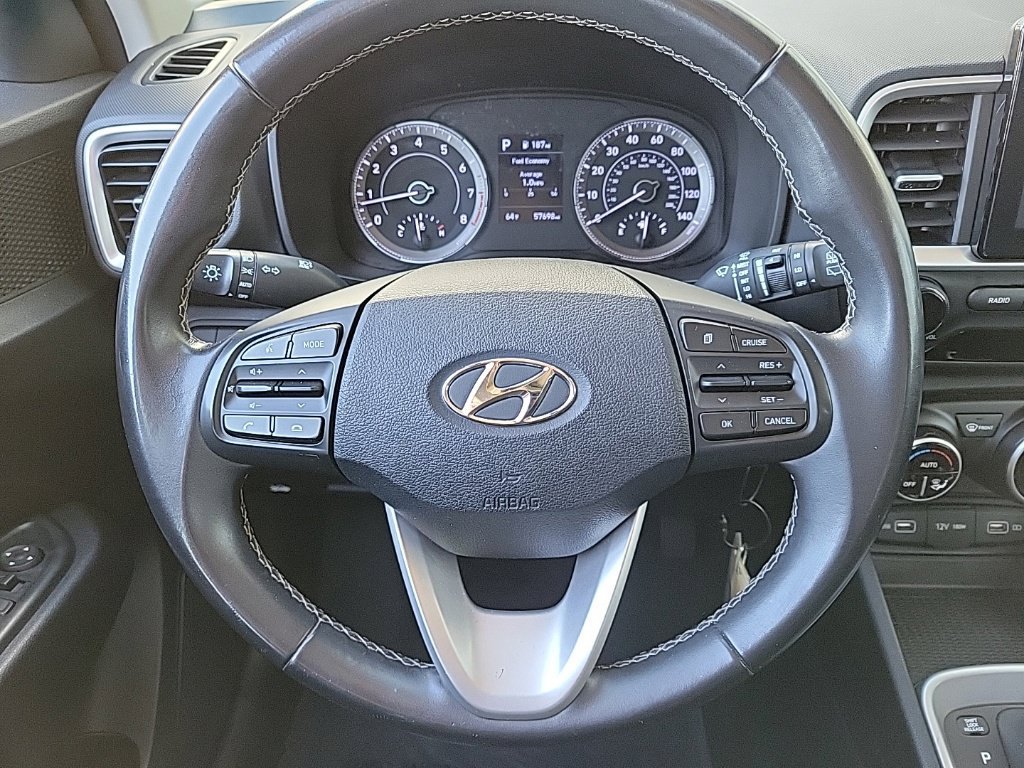 Used 2022 Hyundai Venue SEL w/ Cargo Package FWD image 18
