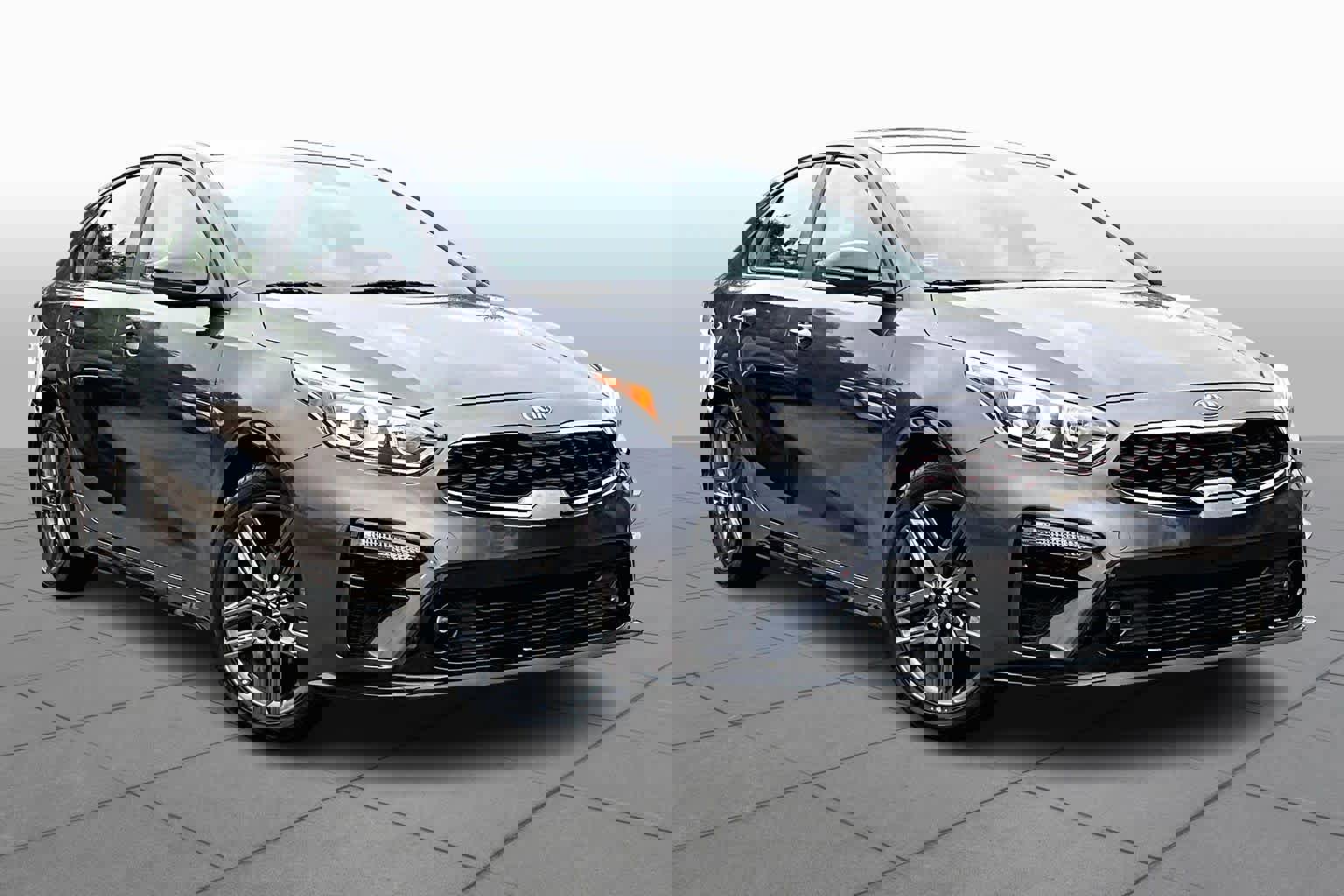 Used 2021 Kia Forte GT-Line w/ GT-Line Premium Package image 3