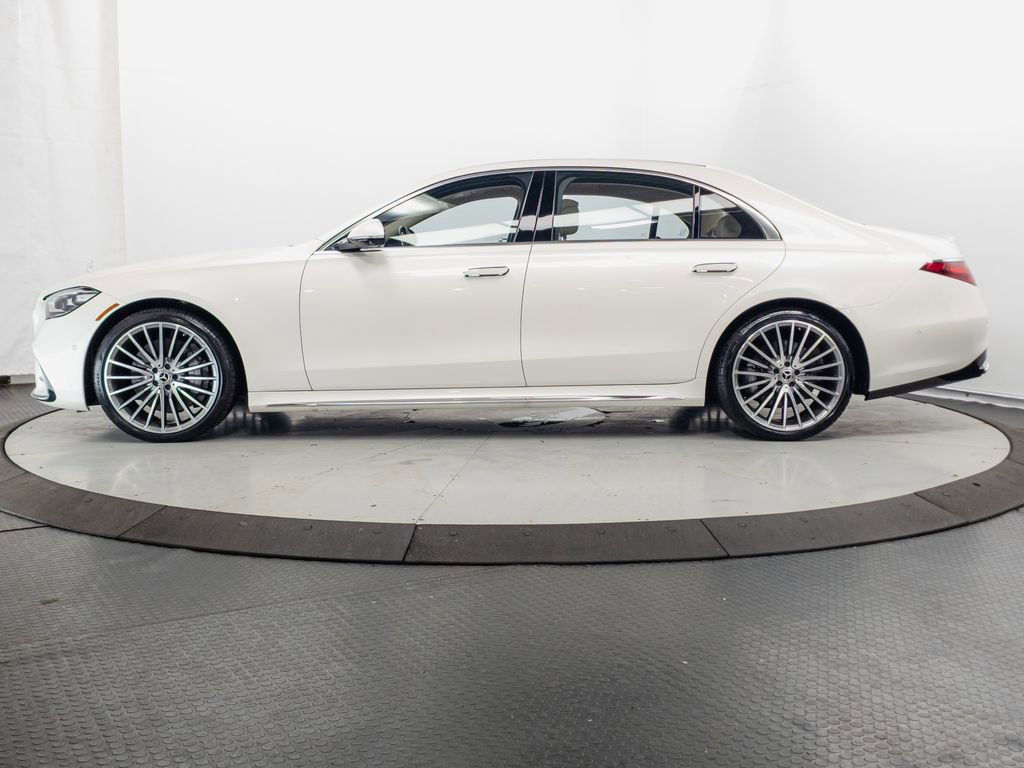 Used 2023 Mercedes-Benz S 500 4MATIC image 4