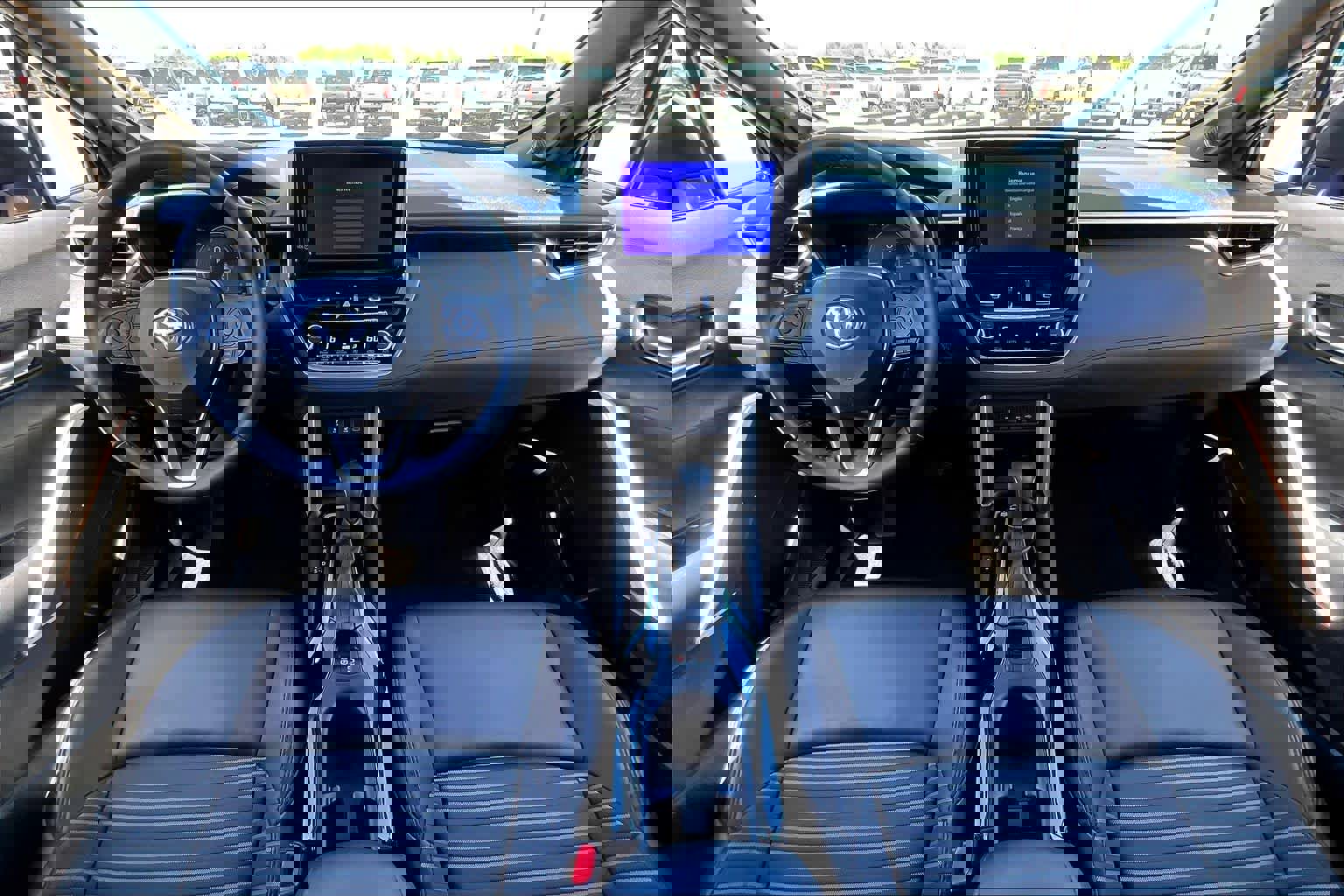 Used 2024 Toyota Corolla Cross XSE w/ Convenience Package image 16