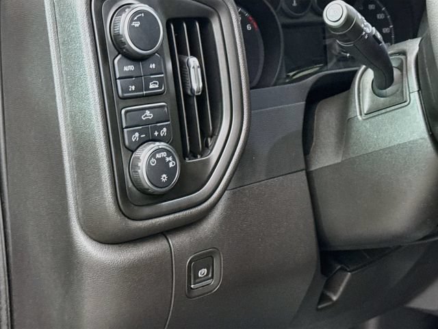 Used 2023 Chevrolet Silverado 1500 Custom AWD/4WD image 11