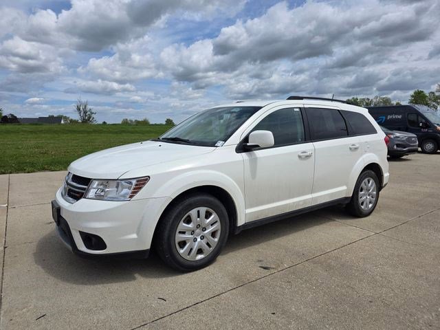 Used 2019 Dodge Journey SE w/ Connectivity Group FWD image 3