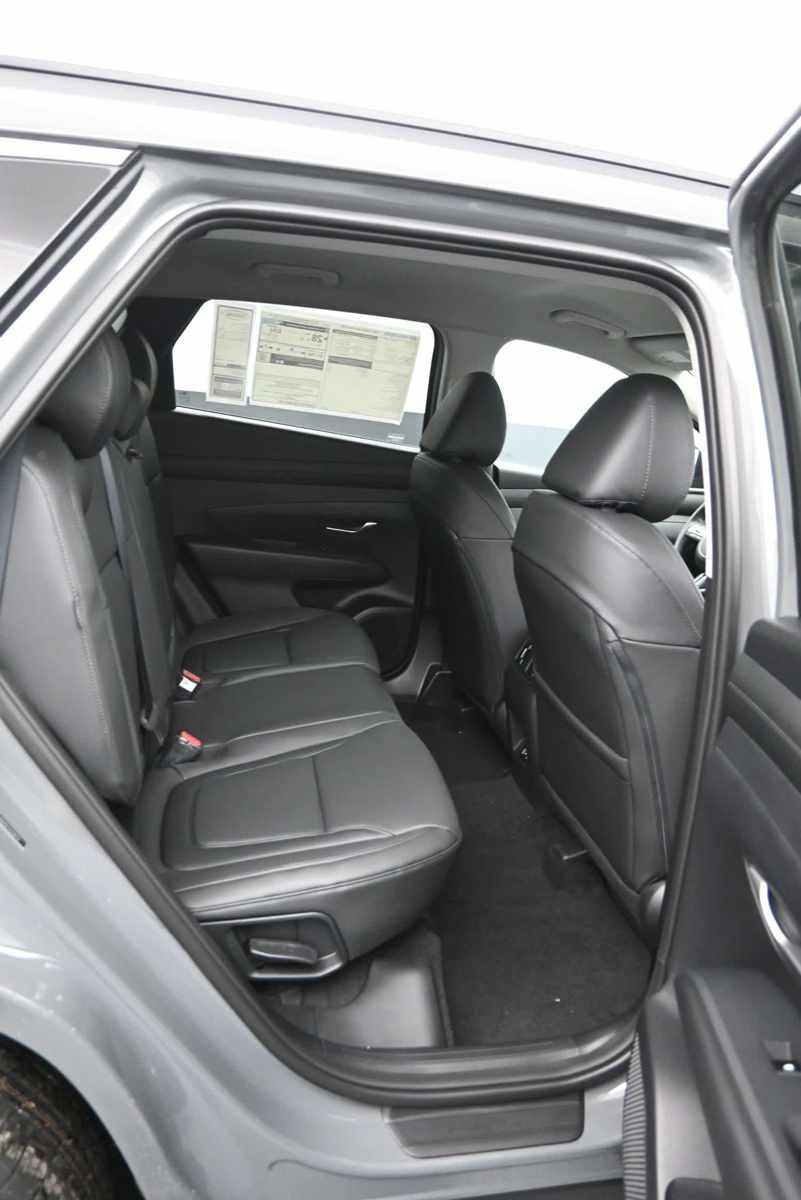 New 2026 Hyundai Tucson SEL Plus FWD image 12