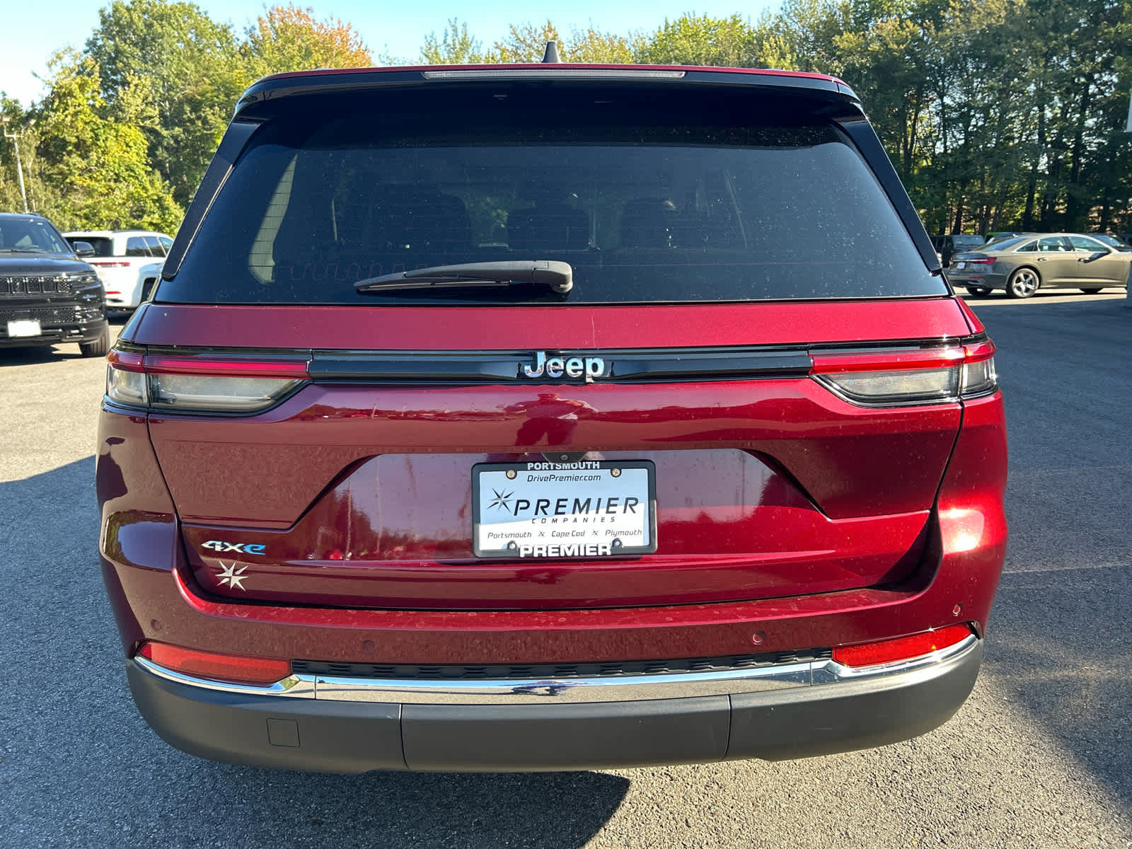 Used 2023 Jeep Grand Cherokee 4WD 4xe image 9