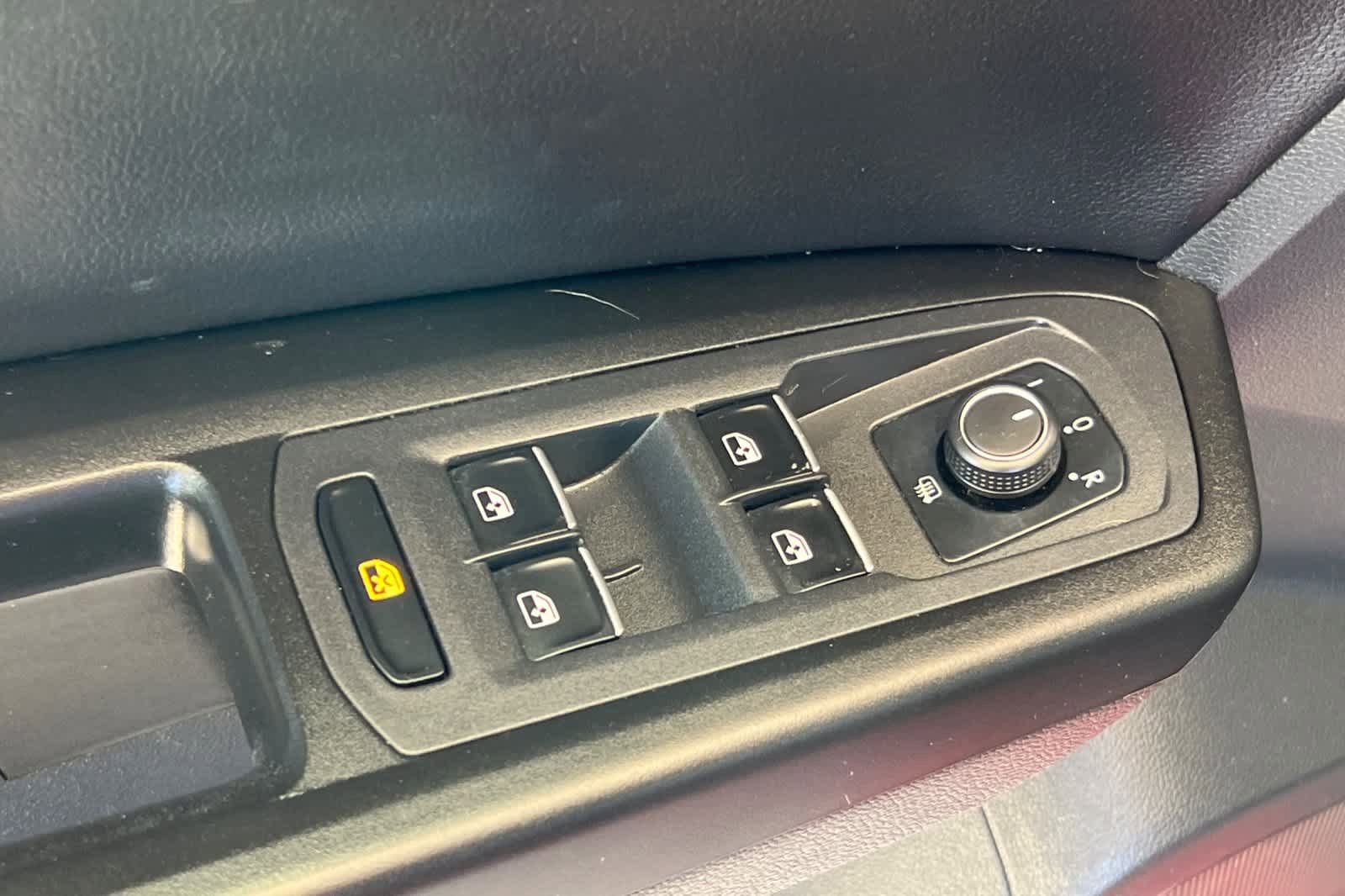 Used 2018 Volkswagen Atlas SE FWD image 13