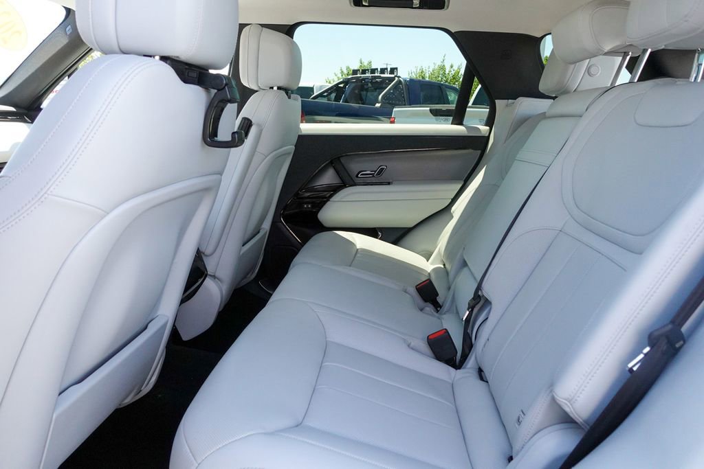 Used 2023 Land Rover Range Rover Sport SE AWD/4WD image 29