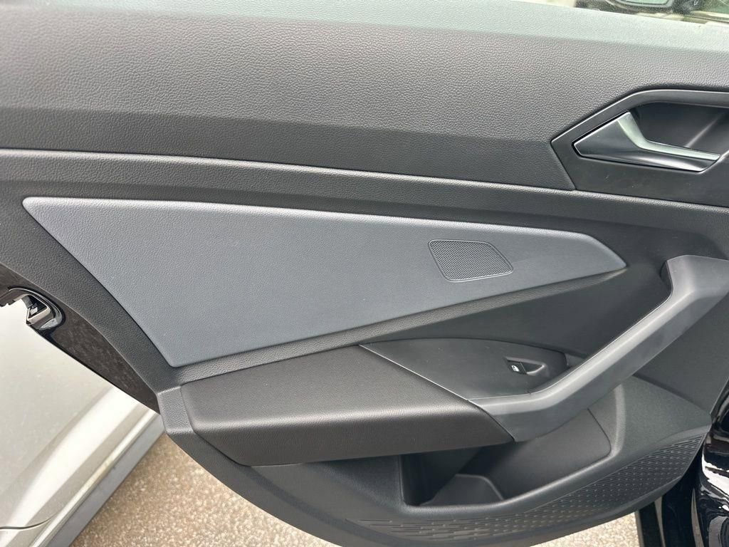 New 2026 Volkswagen Jetta SE FWD image 11