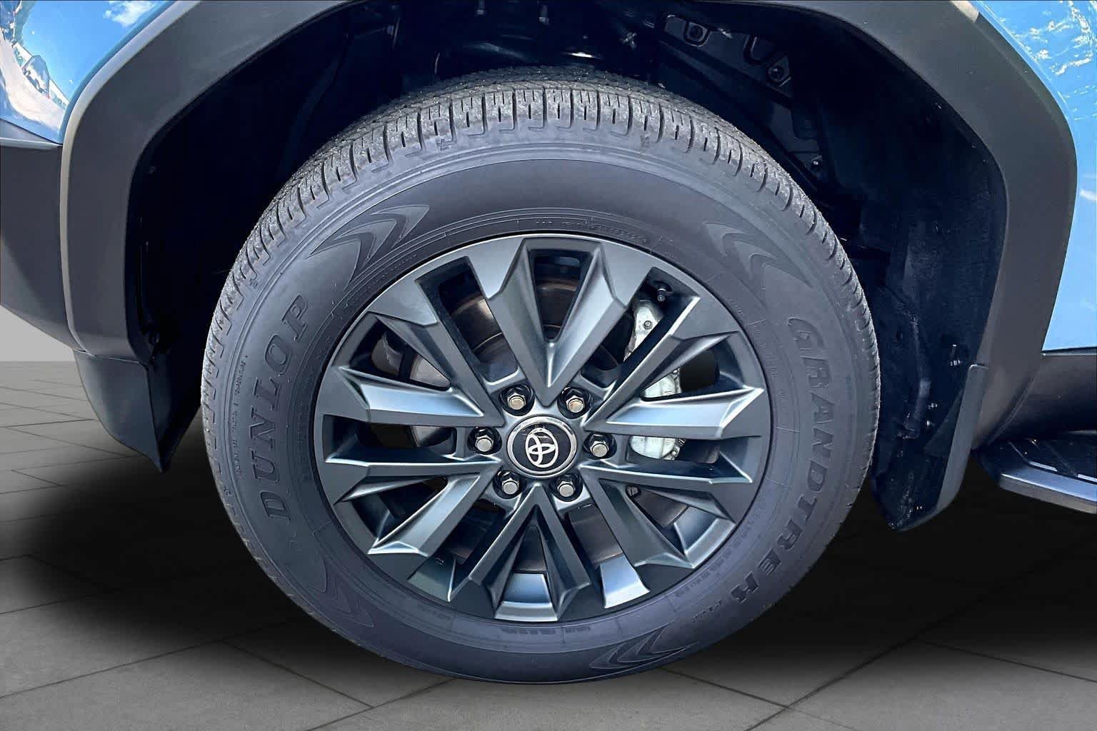 Certified 2025 Toyota Land Cruiser w/ Premium Package AWD/4WD image 11