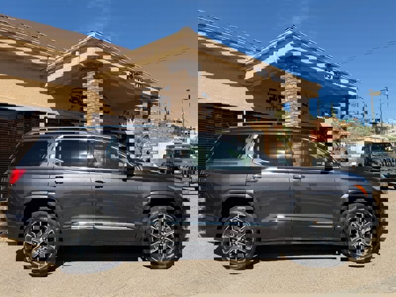 Used 2019 GMC Acadia Denali AWD/4WD image 6