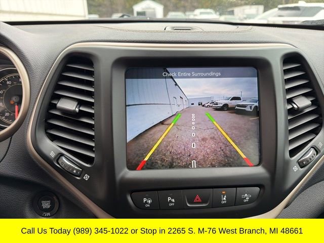 Used 2018 Jeep Cherokee Limited w/ Technology Group image 17