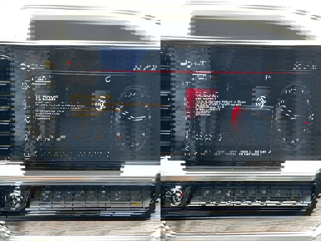 New 2026 GMC Sierra 3500 SLT w/ SLT Premium Package image 13