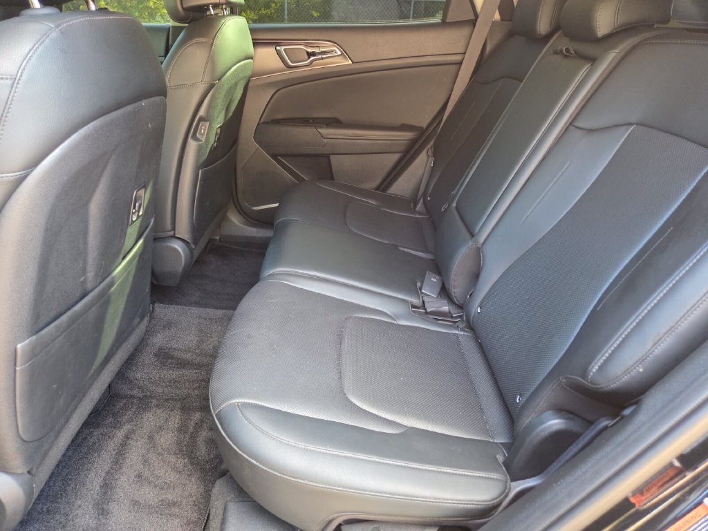 Used 2024 Kia Sportage EX FWD image 22