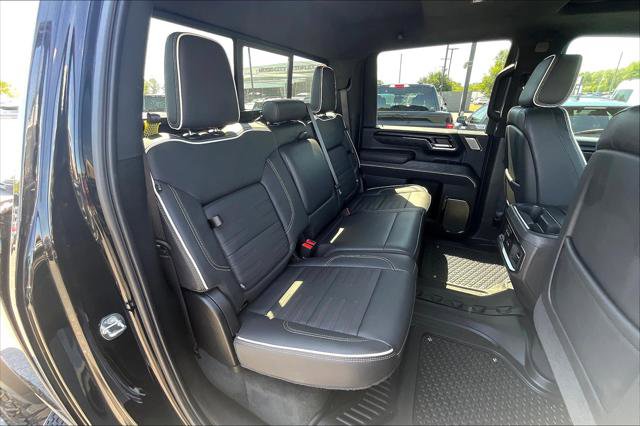 Used 2024 GMC Sierra 2500 AT4X image 23