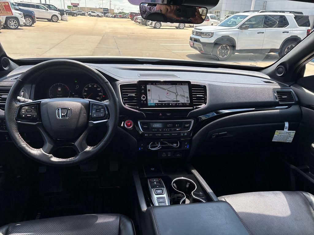 Certified 2025 Honda Ridgeline Black Edition image 14