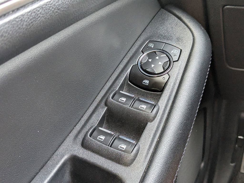Used 2023 Ford Edge SEL AWD/4WD image 38