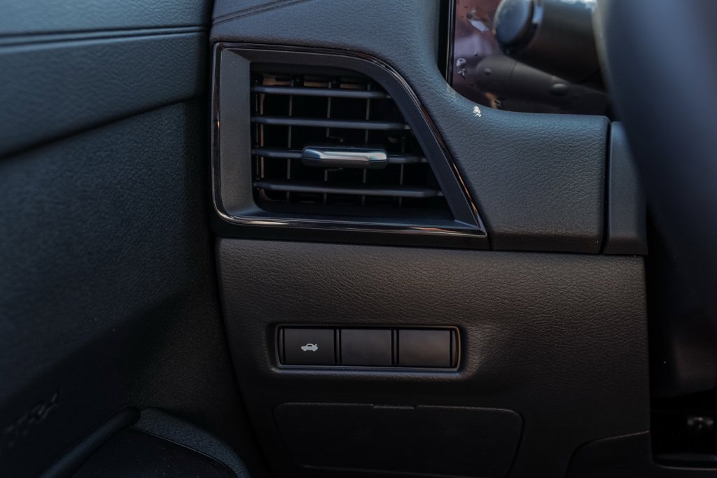 New 2027 Nissan Sentra SR FWD image 33
