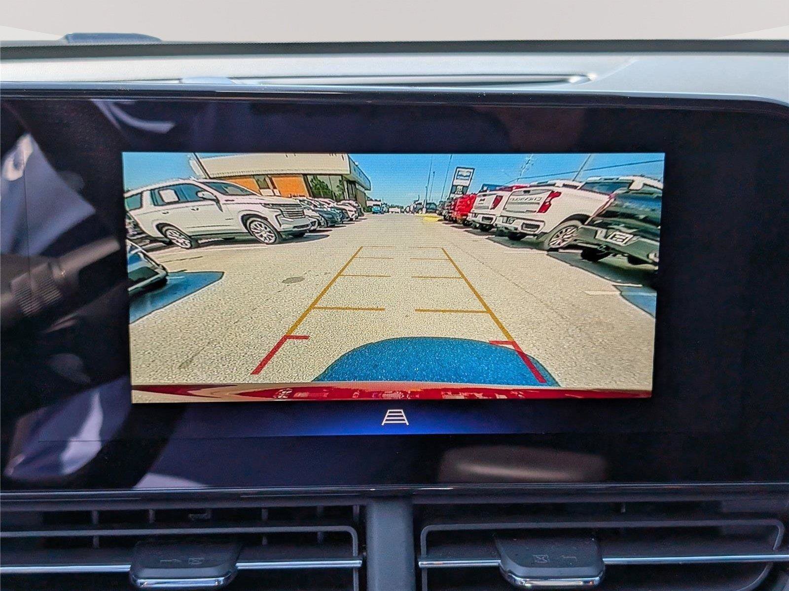 Used 2025 Chevrolet Trax RS w/ Driver Confidence Package FWD image 27