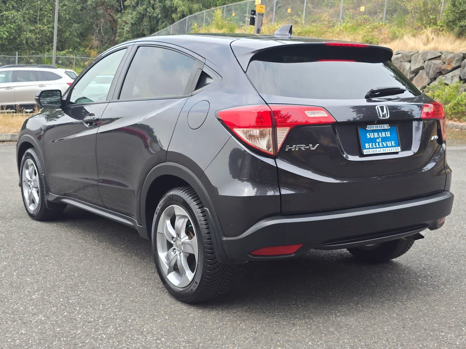 Used 2017 Honda HR-V EX image 4