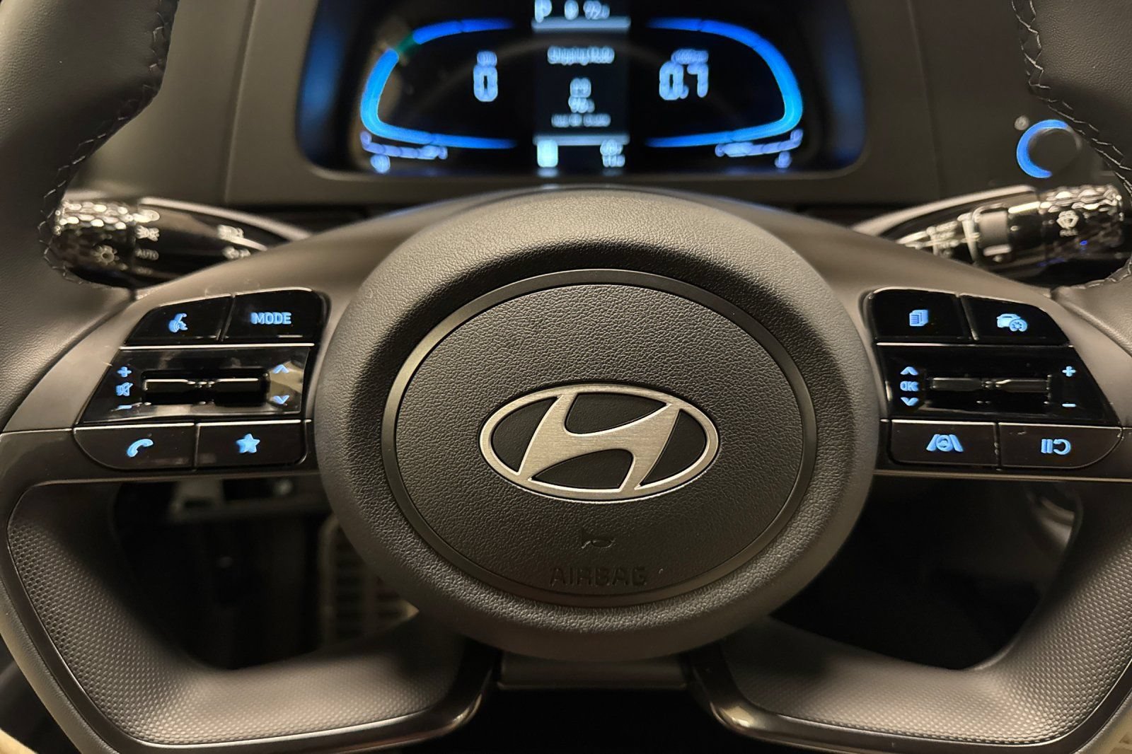 New 2026 Hyundai Elantra Sport FWD image 22