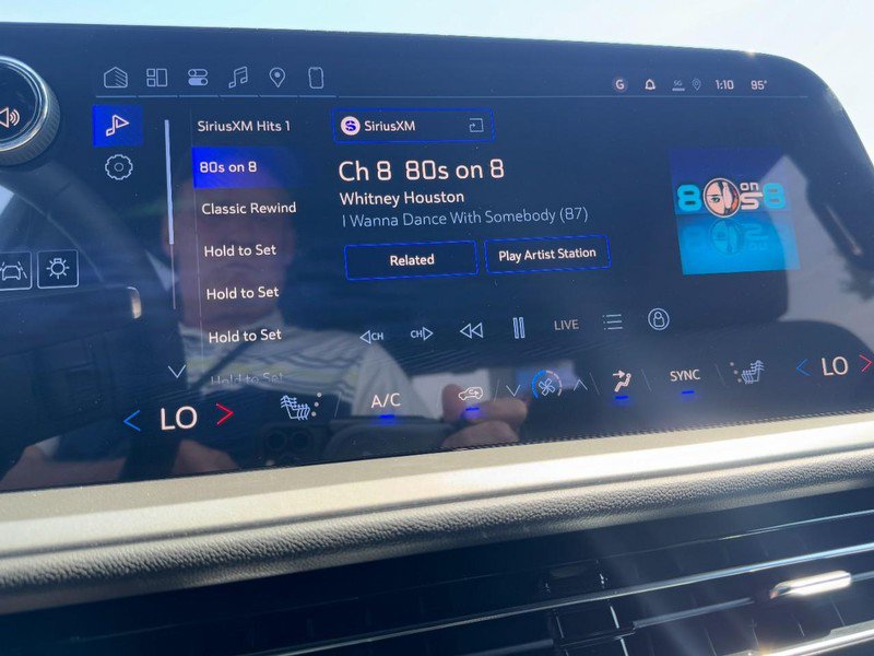 New 2026 Chevrolet Traverse LT w/ Driver Confidence Package image 14