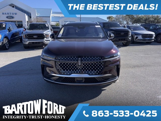 Used 2025 Lincoln Nautilus Reserve image 2