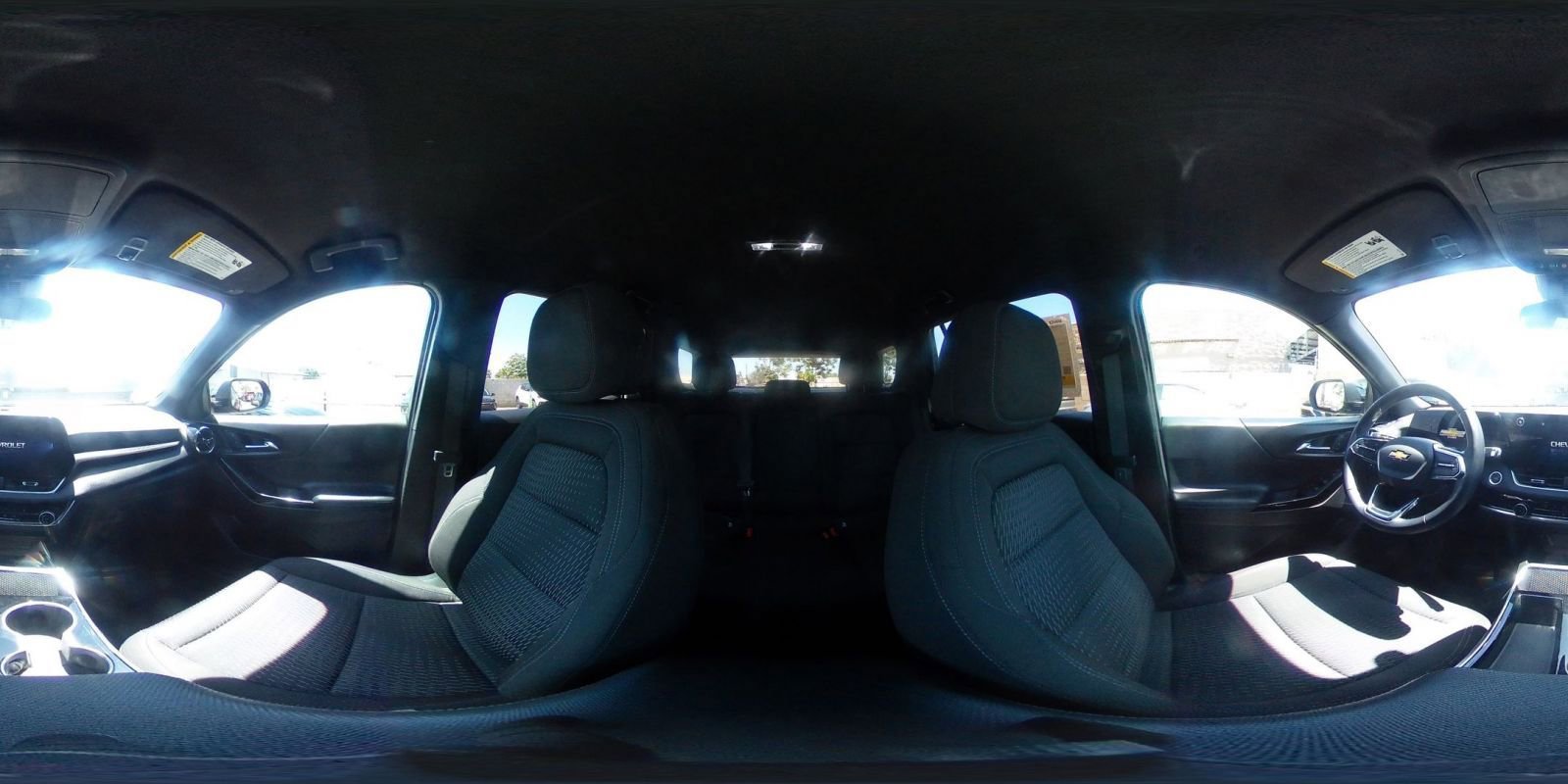 Used 2025 Chevrolet Equinox LT FWD image 42