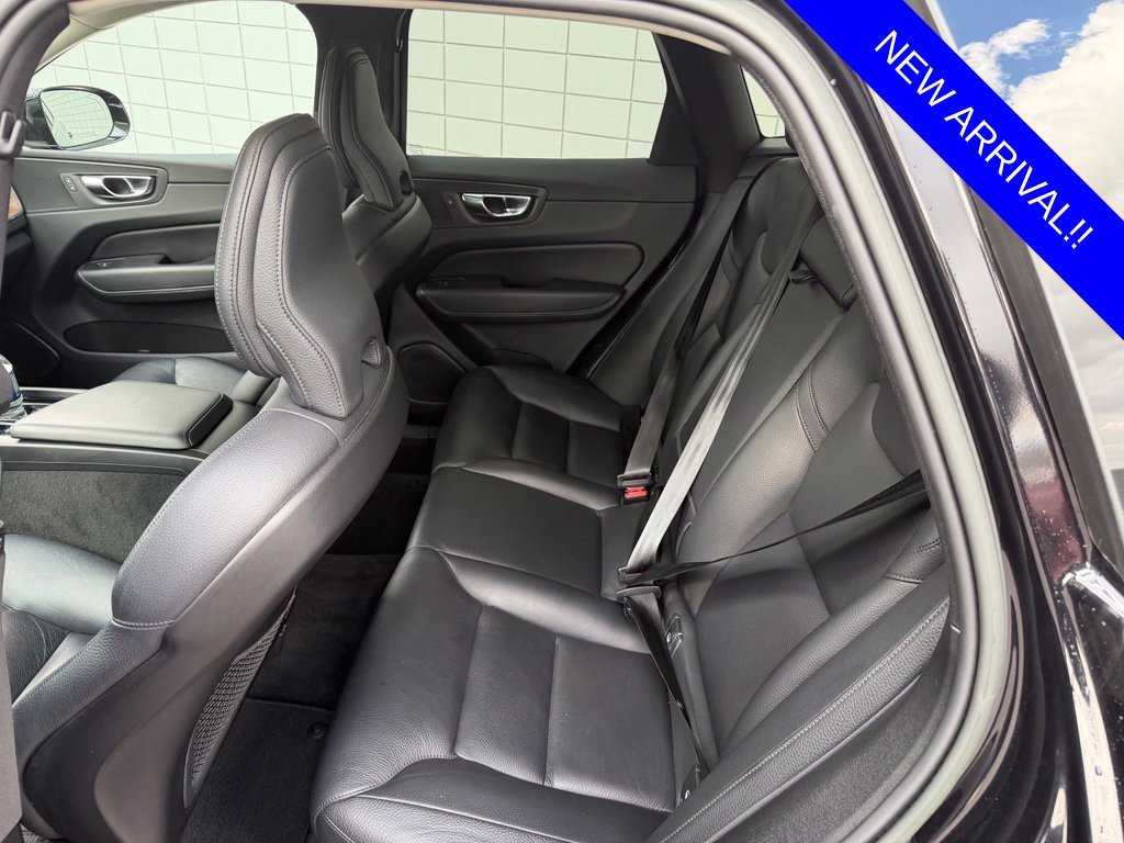 Used 2023 Volvo XC60 B5 Plus w/ Protection Package Premier FWD image 10