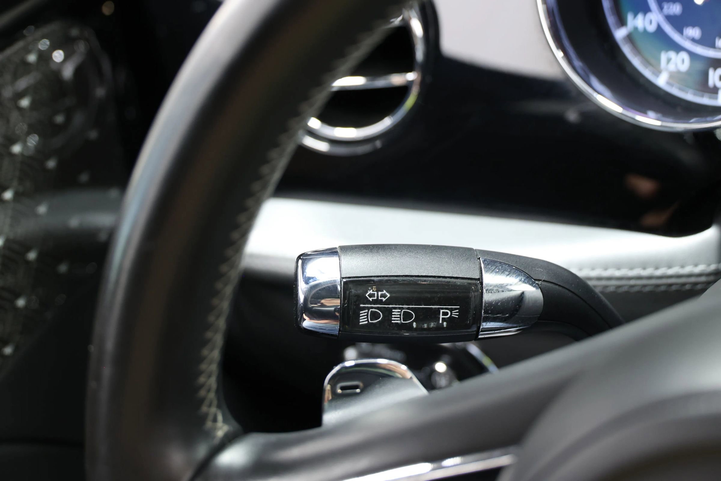 Used 2018 Bentley Mulsanne image 32