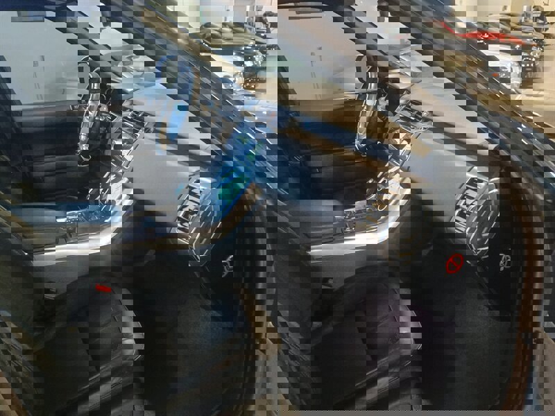 Used 2018 Land Rover Range Rover Sport HSE image 34