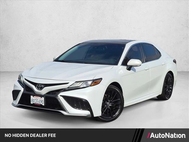 Used 2021 Toyota Camry XSE FWD image 1