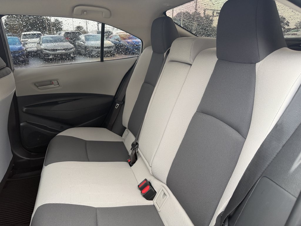 Used 2025 Toyota Corolla LE FWD image 16