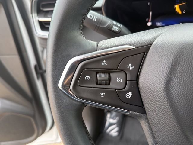 Used 2024 Chevrolet TrailBlazer LT w/ LT Cold Weather Package FWD image 17