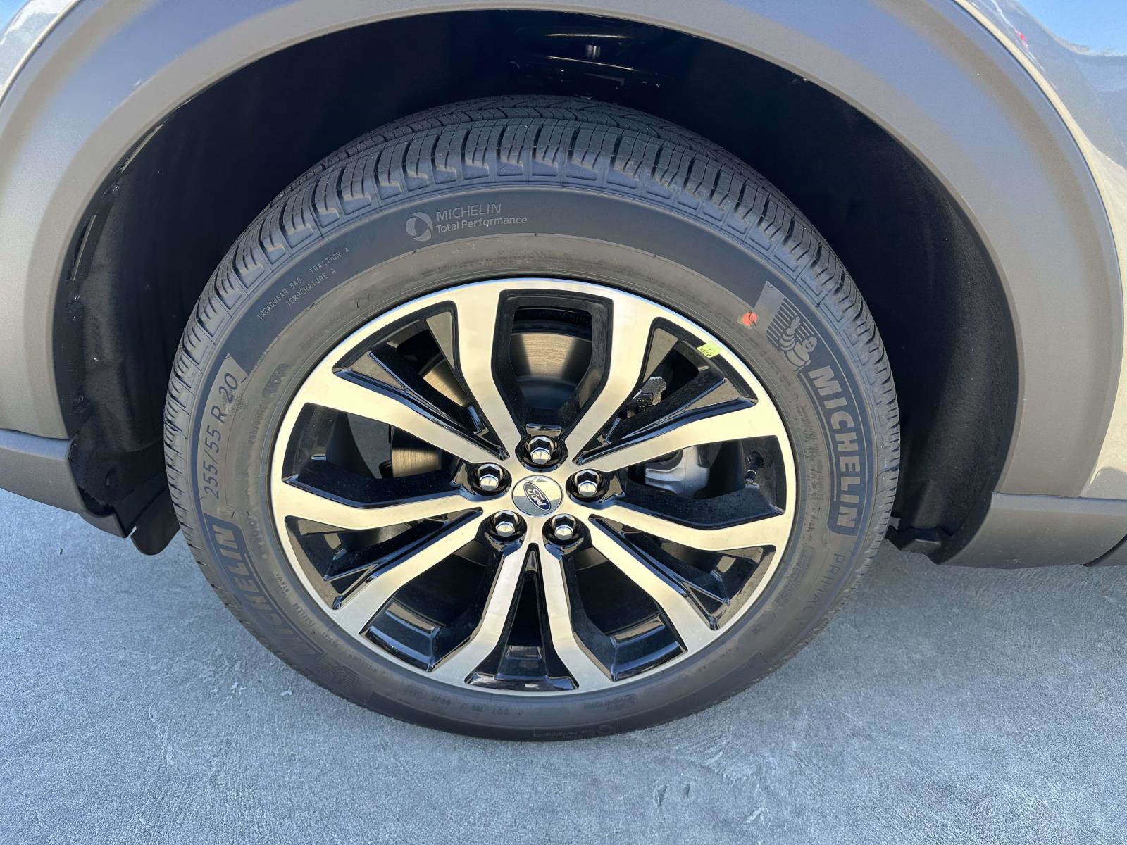 New 2026 Ford Explorer ST-Line image 6